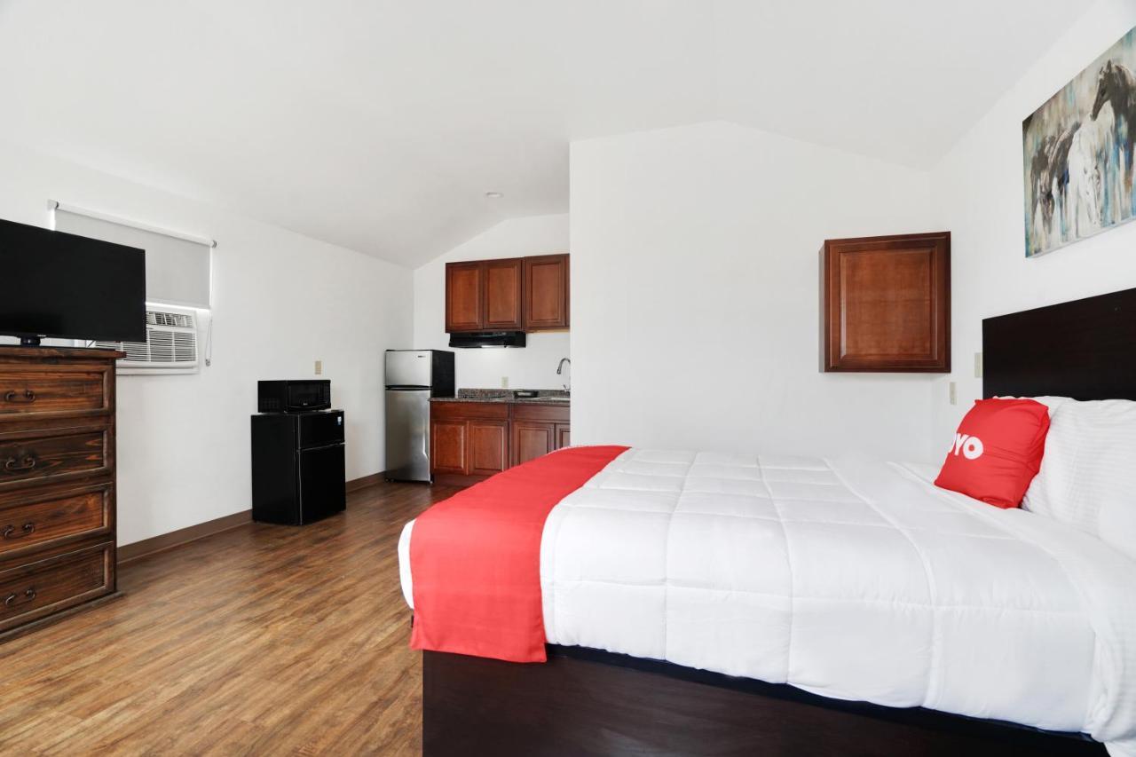 The Resource Inn -Big Lake Tx Екстер'єр фото
